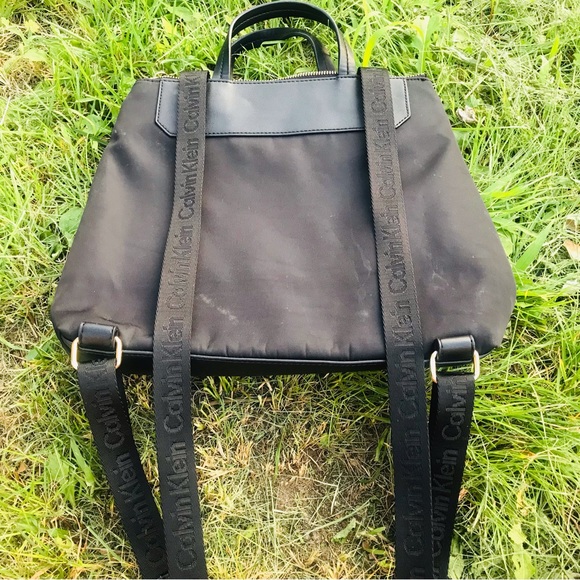 Beautiful Calvin Klein backpack - Picture 2 of 4